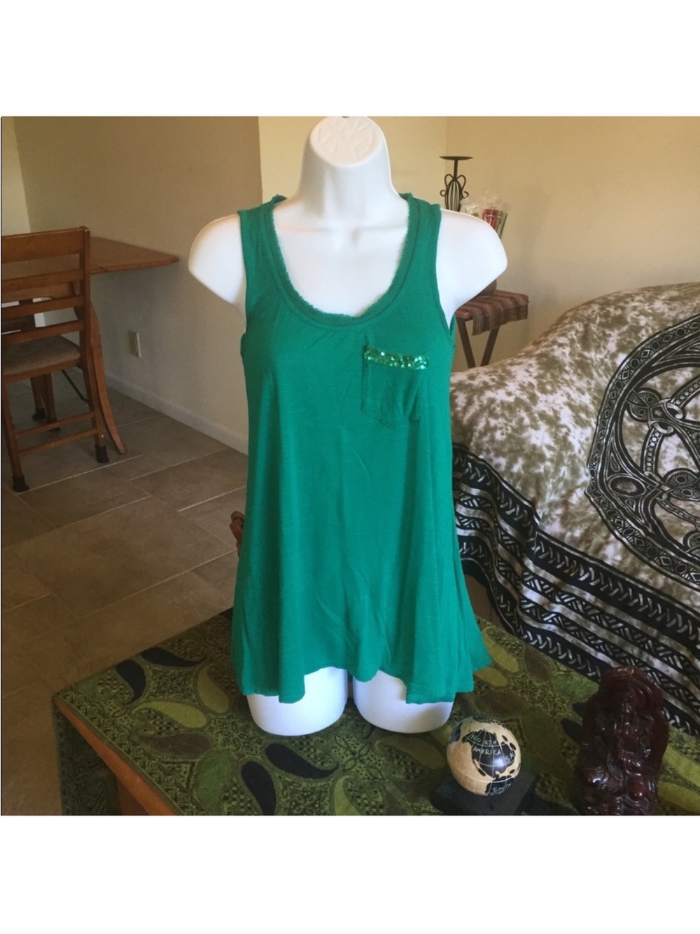 INC International Concepts Tank